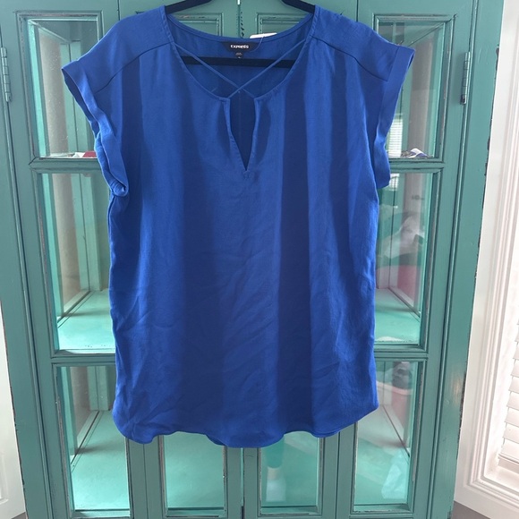 Elegant Blue Silky Crisscross Blouse - Picture 2 of 6